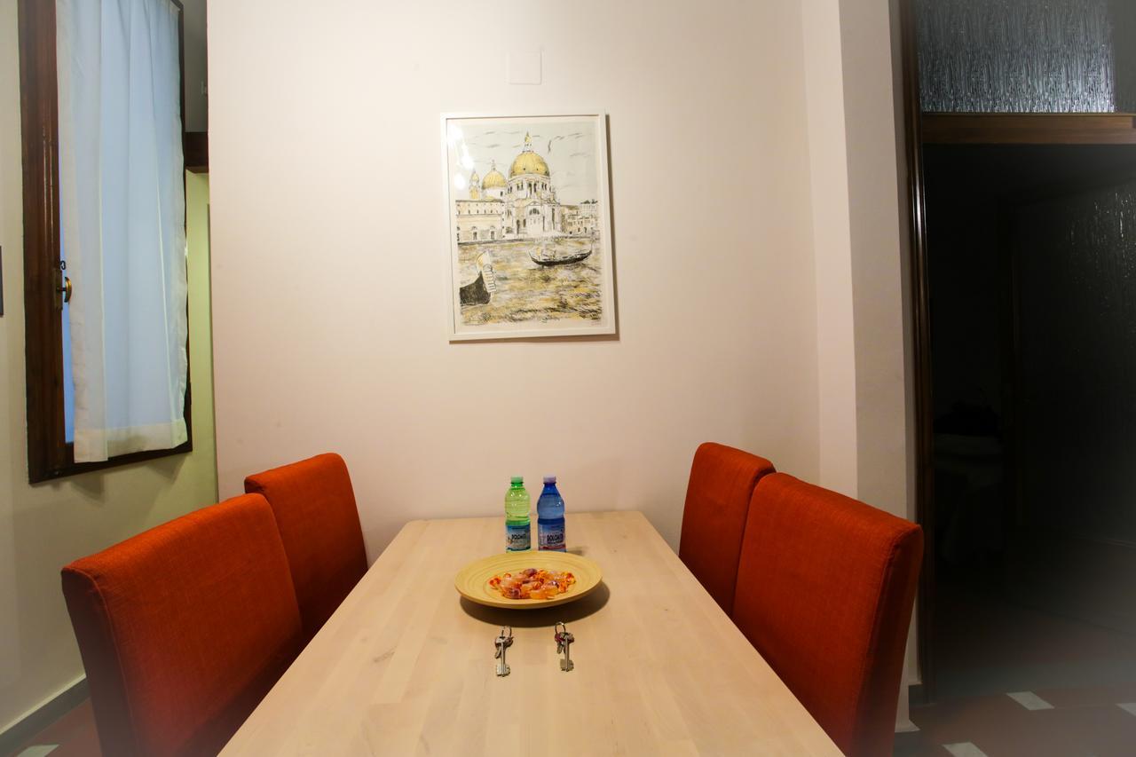 Via Guelfa Apartment ฟลอเรนซ์ ภายนอก รูปภาพ